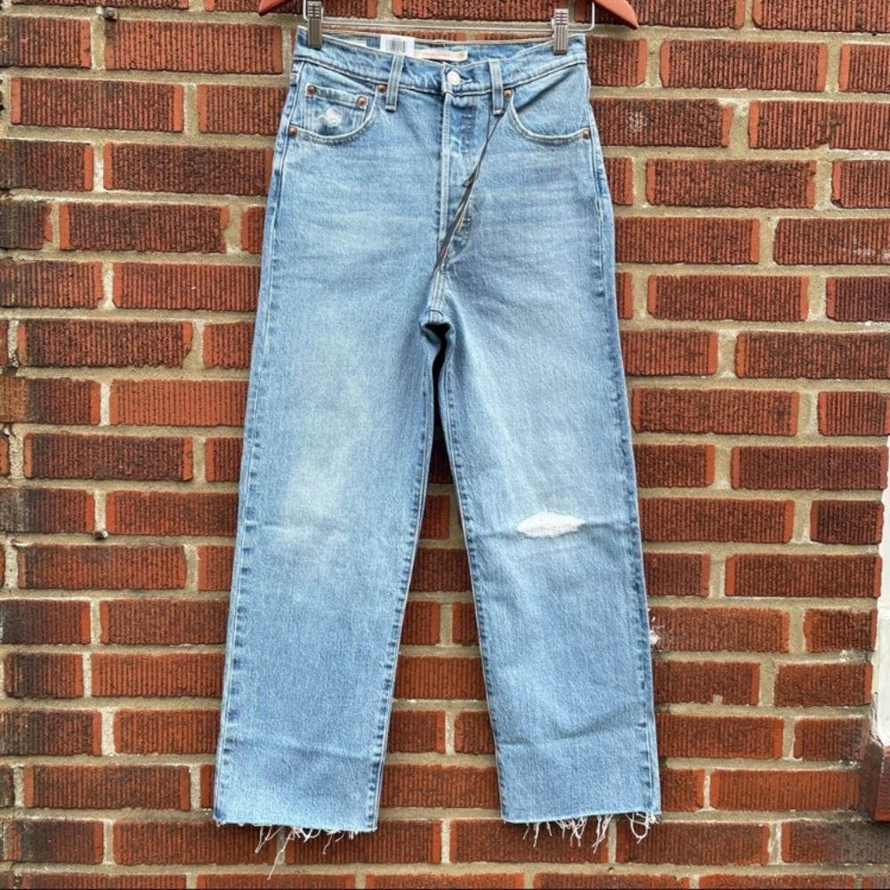 Levi’s Ribcage Straight Ankle High Rise Jeans